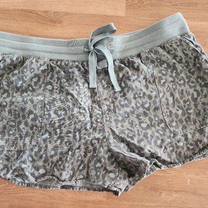 Maurices - Size Large - Olive Green Animal Print Shorts